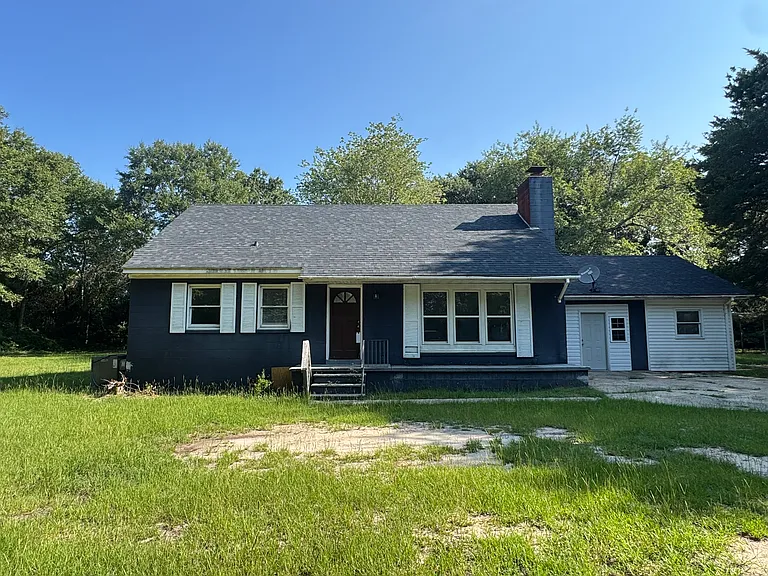 1084 Forbes Ln — Photo 18