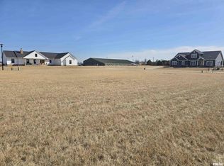 803 Darnall Dr, Geneseo, IL 61254