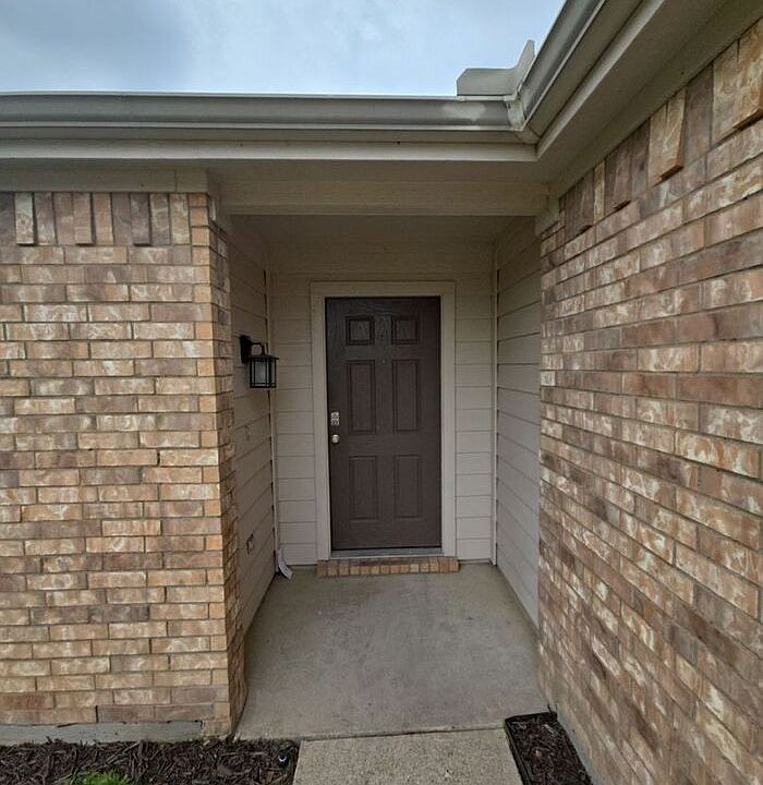 1st image of 266 Big Bear Dr