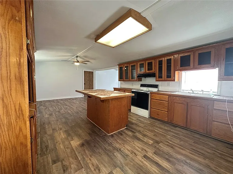 470 Hailey Rd — Photo 5