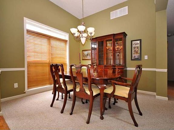 Formal Dining