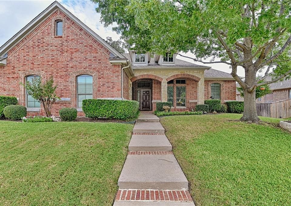 1st image of 3925 Bridle Oaks Dr