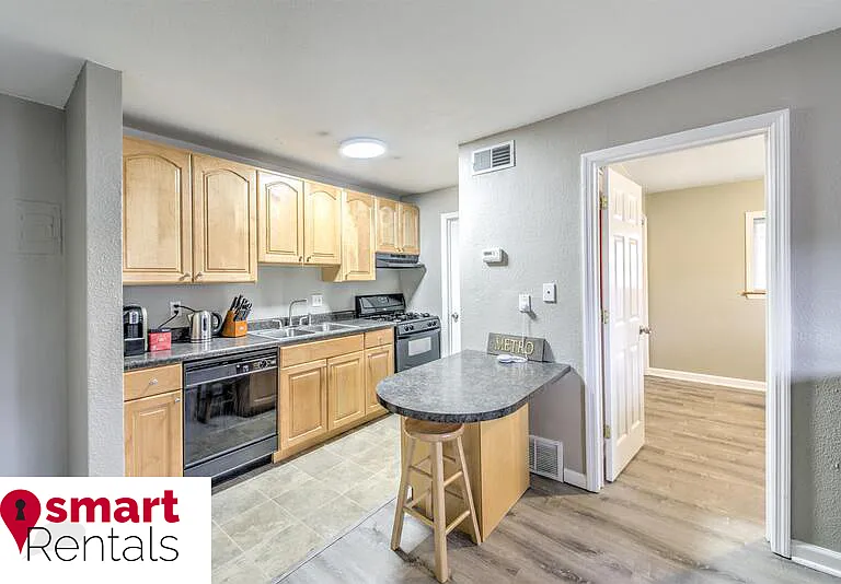 3850 Park Ave — Photo 15