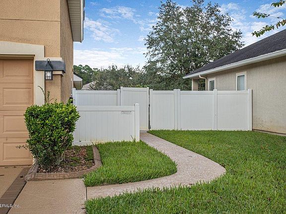 5th image of 408 Sarah Towers Ln