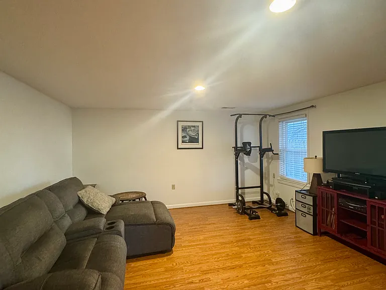 12237 Cinnamon St — Photo 40