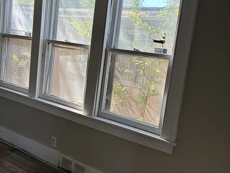 15448 Log Cabin St — Photo 10