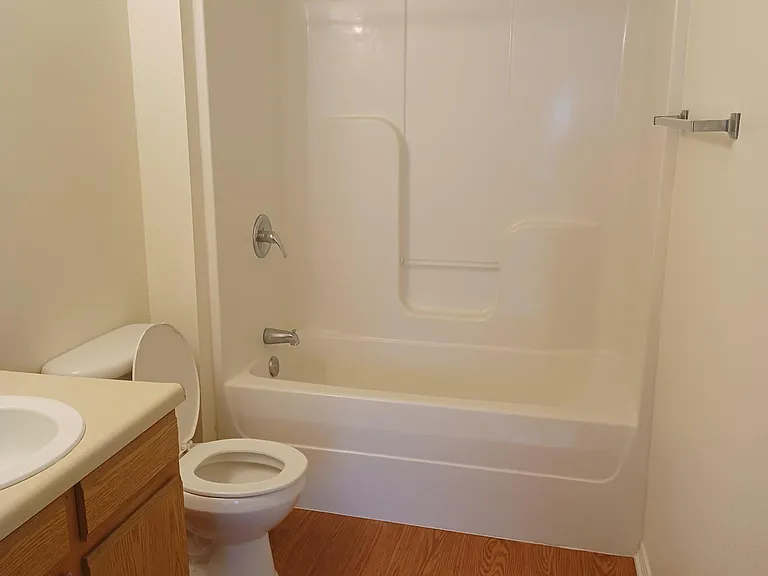 551 Wilson St — Photo 3