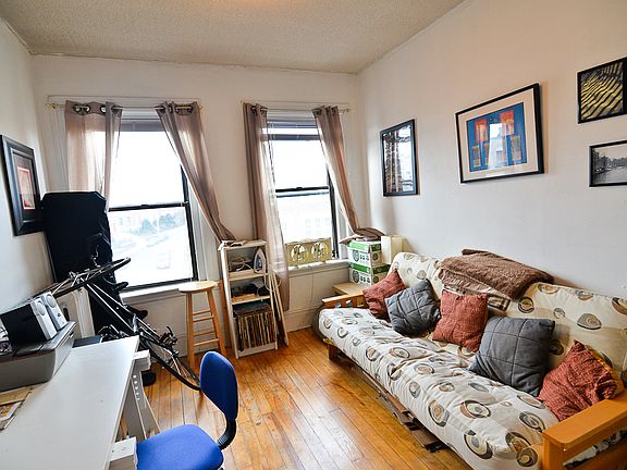 5th image of 18 Glenville Ave APT 3B