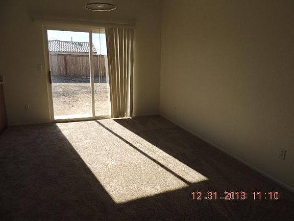 4th image of 14965 Hopland St