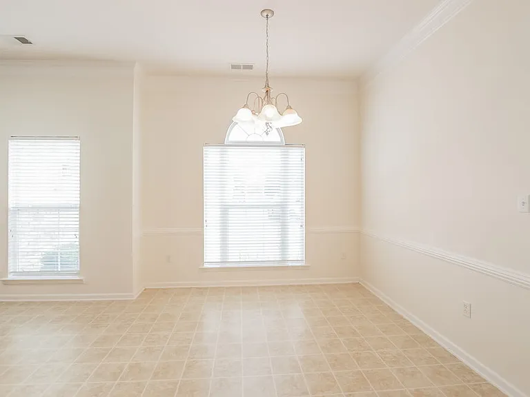 2227 Linda Shore Dr — Photo 4
