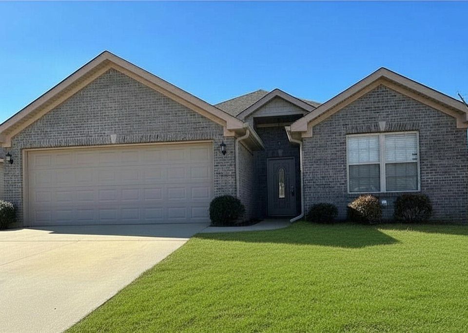 1st image of 16379 Pottery Ln