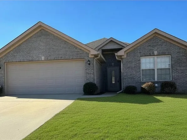 16379 Pottery Ln, Moundville, AL 35474