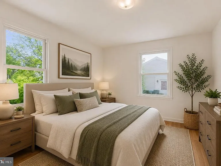 10914 Woodhaven Dr — Photo 12