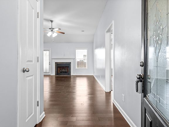 5th image of 968 Cindy Jo Ct