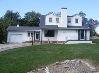 914 N Spruce St, Creston, IA 50801