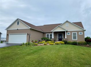 4345 Outlook Dr, Syracuse, NY 13215