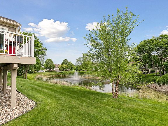 4th image of 8377 Crabapple Ct