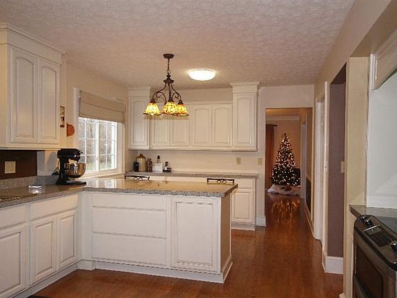 5th image of 5601 Willowtwig Ln
