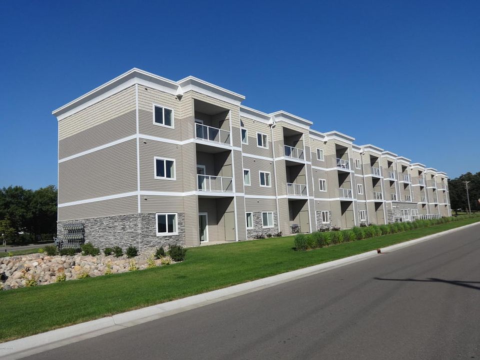 1st image of 279 Minnesota Ave W APT 302