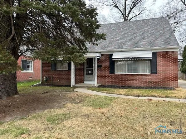 5936 E Heights Dr, Toledo, OH 43613