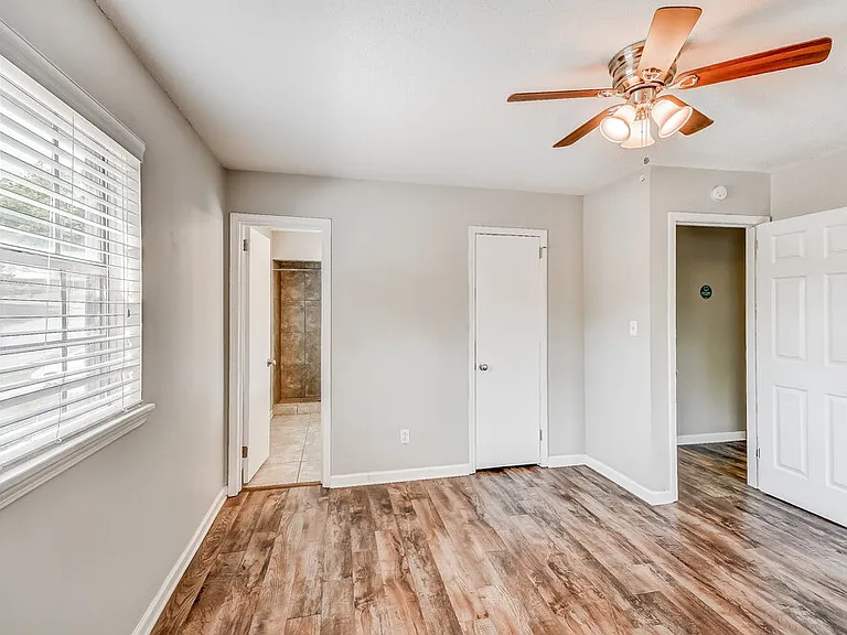 1760 Sonia Dr — Photo 12