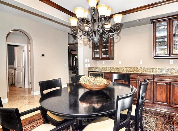 4th image of 88 Summerland Cir