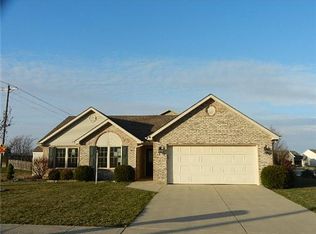 2851 Huntington Dr, Troy, OH 45373