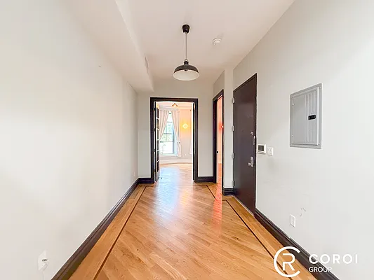 Rented by Coroi Corp | media 17