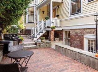 168 Cypress St #168, Brookline, MA 02445