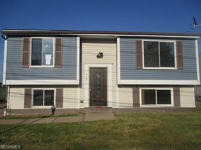 1st image of 4605 E 153rd St