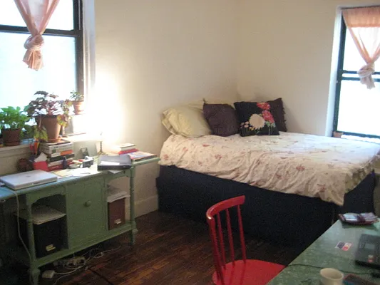 Rented by Magnone Real Estate | media 32