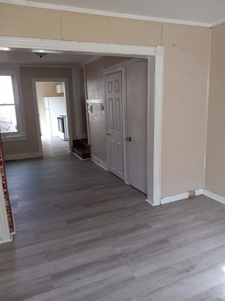 227 Hudson St — Photo 3