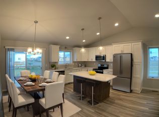 909 46th Ave S, Moorhead, MN 56560