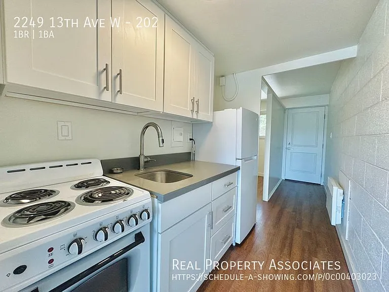 2249 13th Ave W #202 — Photo 3