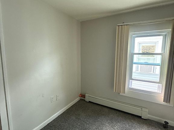 3rd image of 14 Chadduck Ave #2