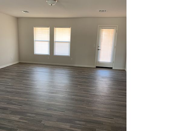 3rd image of 1022 W Carnoustie Ct