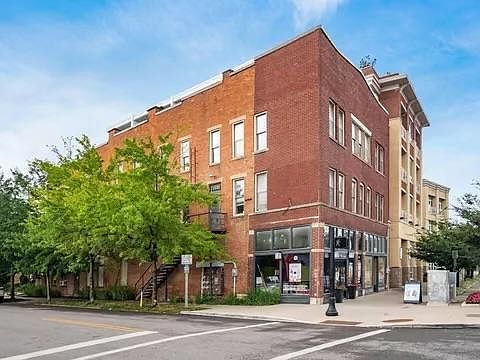 1st image of 1131 N High St APT 203