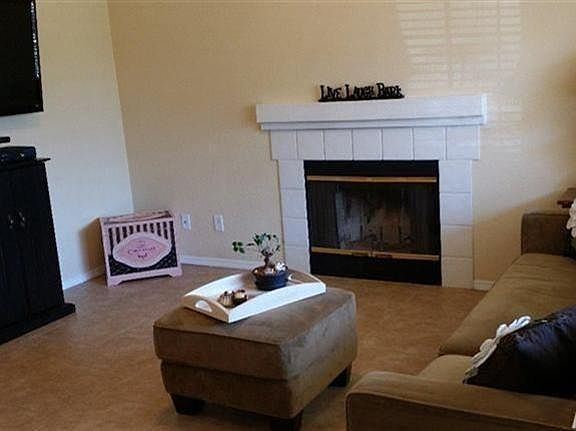 4th image of 1111 Aristocrat Dr