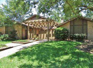 2690 Thomas Rd, Beaumont, TX 77706