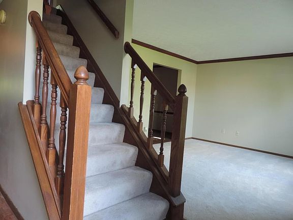 5th image of 12061 Rocky Springs Ln NW