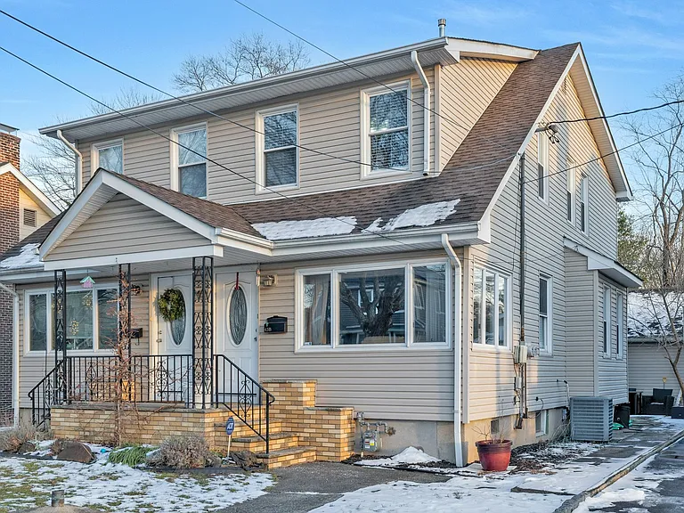 43 Hillcrest Ave #B — Photo 18