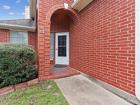 4th image of 3110 Orchard Bend Dr
