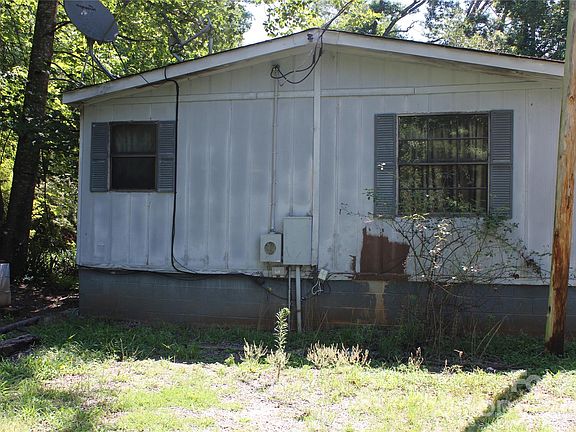 2nd image of 3041 Bills Creek Rd