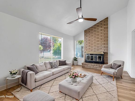 5th image of 3234 E Palo Alto Ave