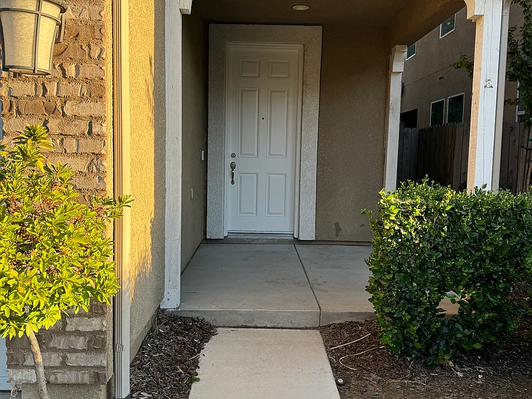 6049 E Peruna Way — Photo 2
