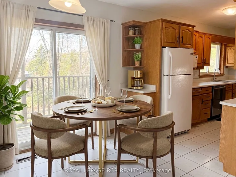 7 Hilltop Dr #UPPER — Photo 5