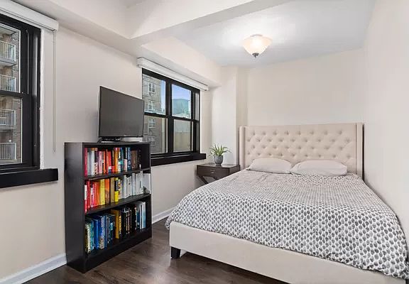 4th image of 235 E 87th St APT 5E