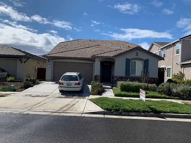 1578 Harry Lorenzo Ave — Photo 2