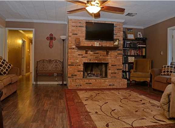 4th image of 10038 Brousell Dr