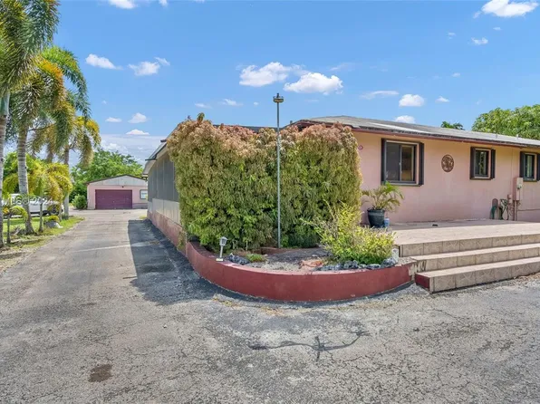 15525 SW 209th Ave, Miami, FL 33187